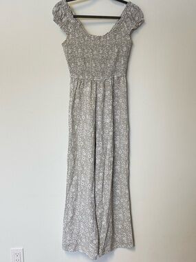 Japna Smocked Floral Wide-Leg Jumpsuit in Light Gray Sz.S Resortwear